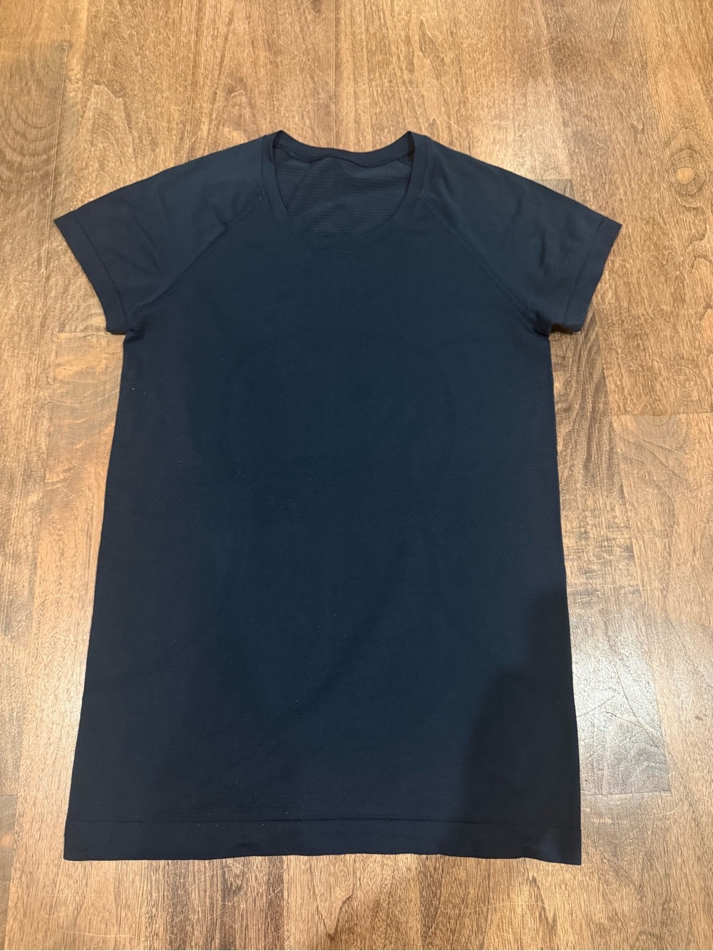 Lululemon Swiftly Short Sleeve Tee Hip Length (Navy)